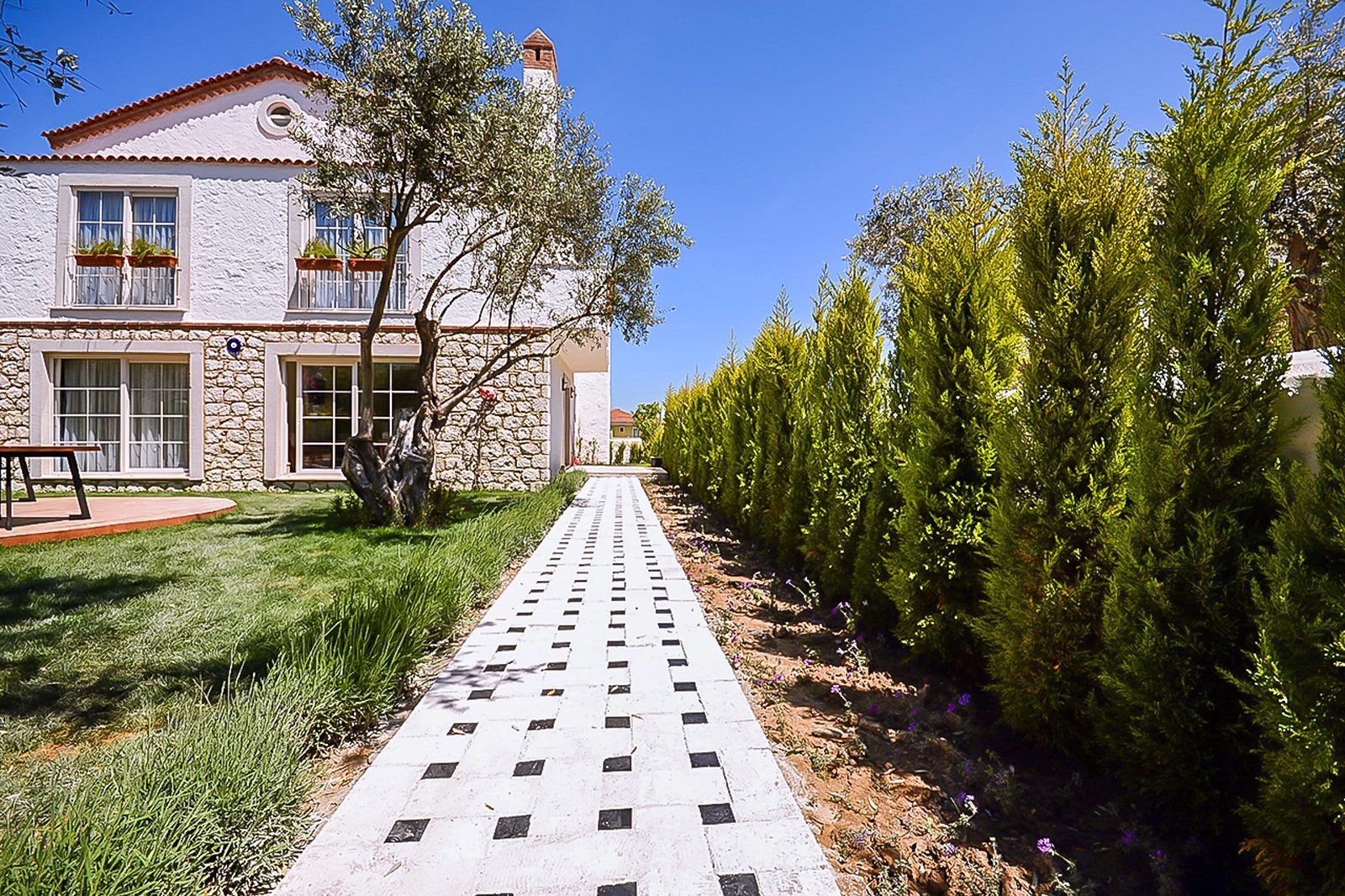 Alaçatı Otel Rebetiko — Alaçatı