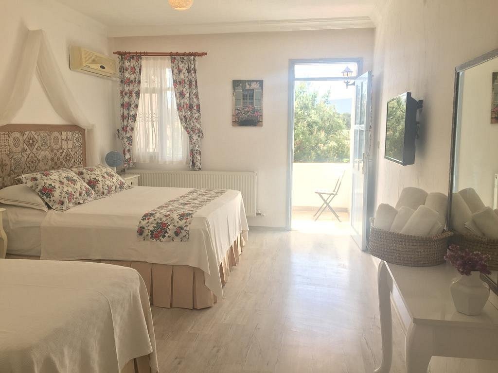 Alasonya Otel Alacati by Lamira photo 5