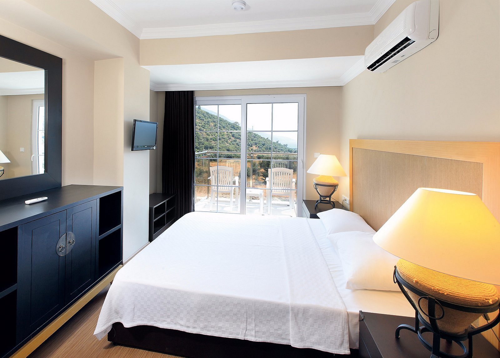 Manaspark Deluxe Hotel photo 18