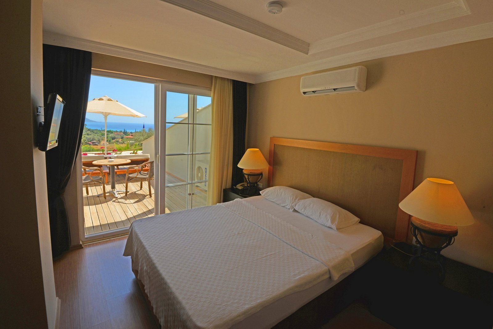 Manaspark Deluxe Hotel photo 19