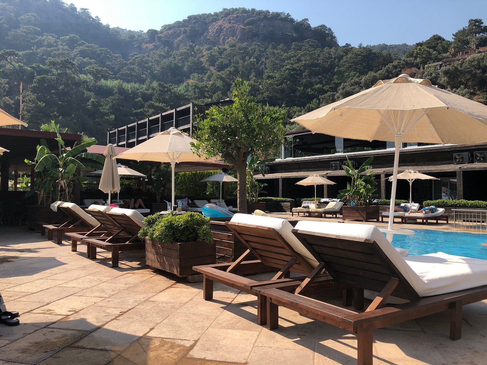 Manaspark Deluxe Hotel photo 13