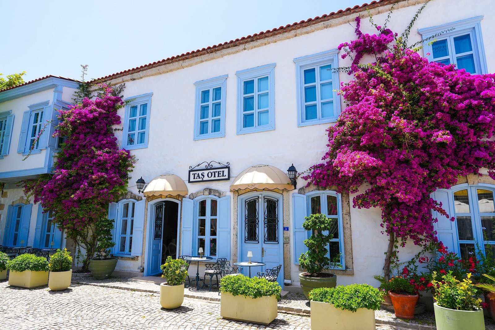 Alacati Tas Otel — Alaçatı, Çeşme