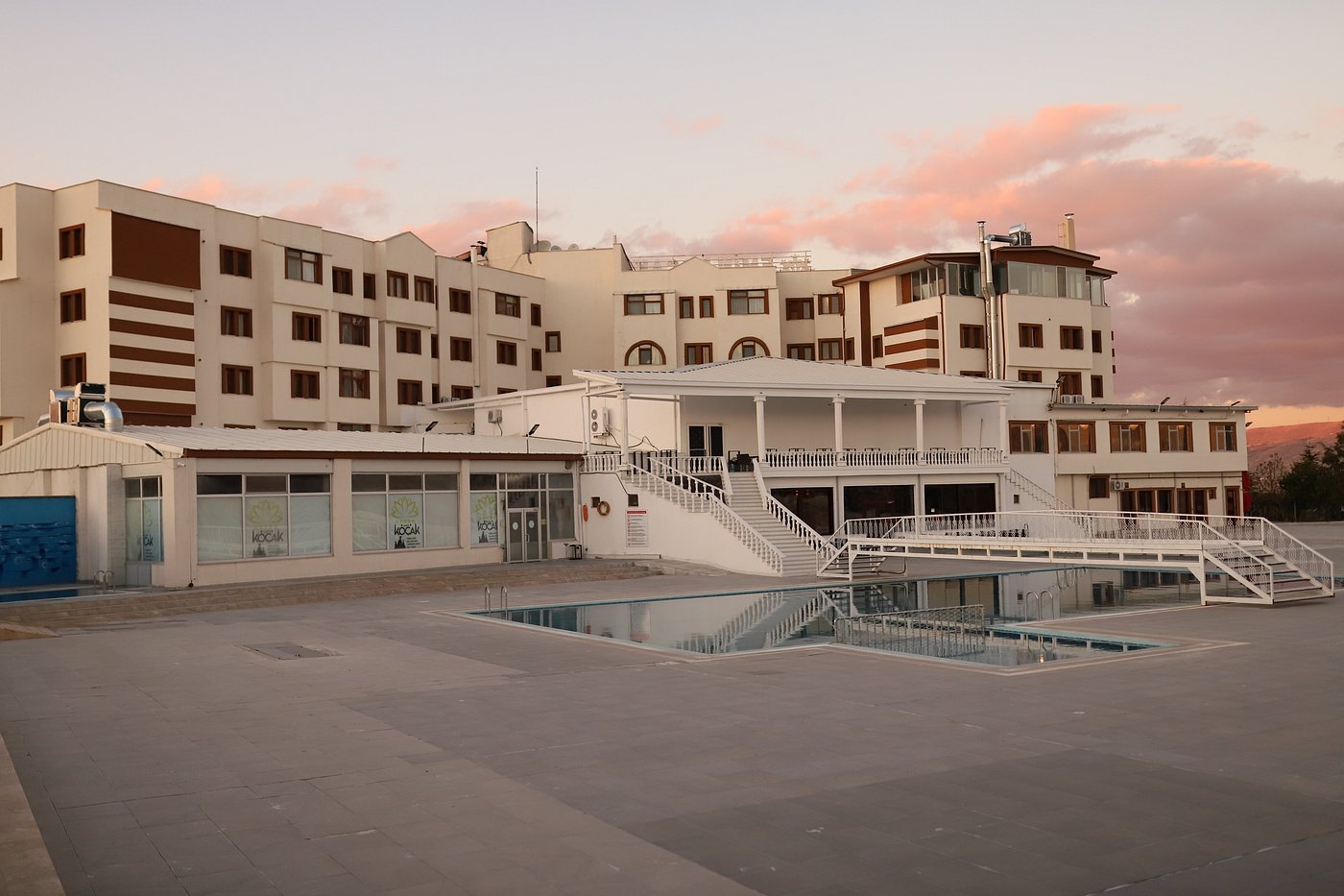 Emin Kocak Hotel Spa & Convention Center photo 2