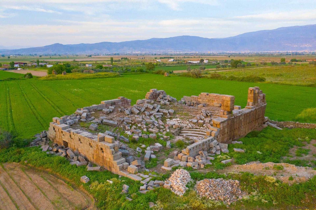 Aydın Alabanda Archeological Site photo 4