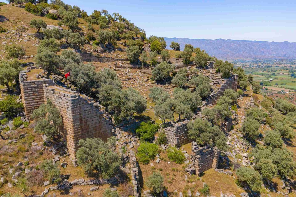 Aydın Alinda Archeological Site photo 4
