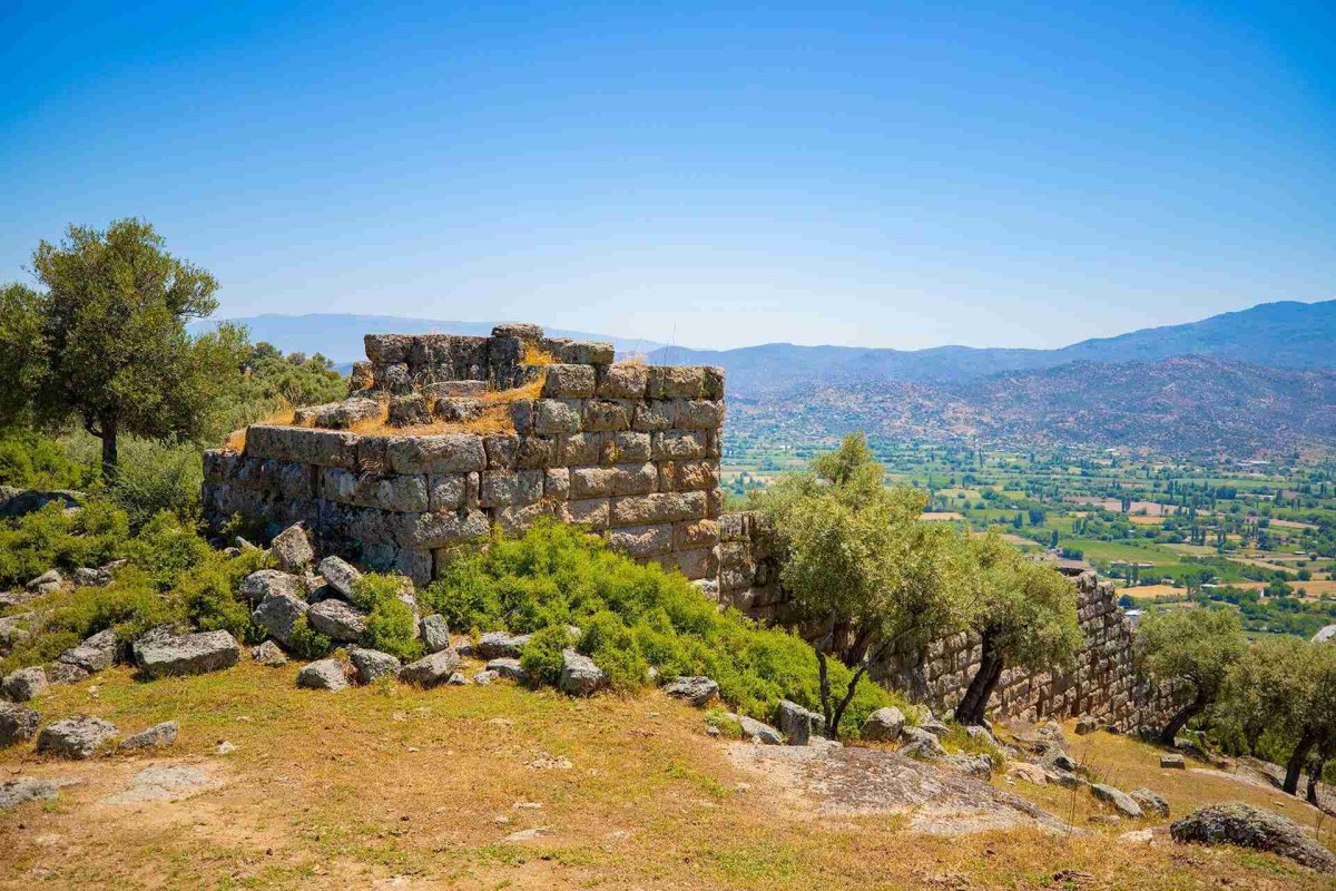 Aydın Alinda Archeological Site photo 6