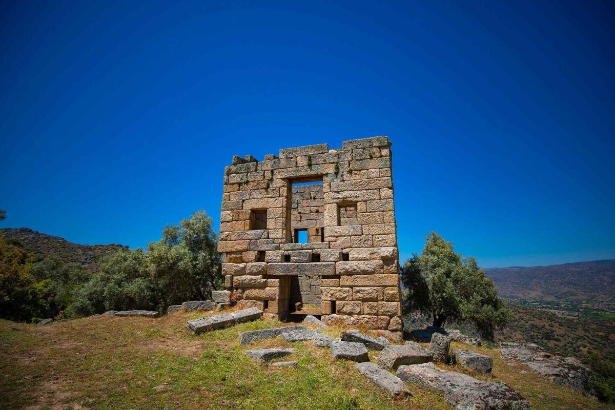 Aydın Alinda Archeological Site photo 8