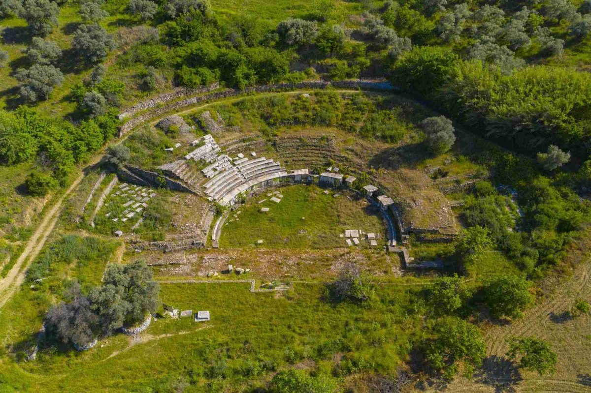 Aydın Magnesia Archeological Site photo 3