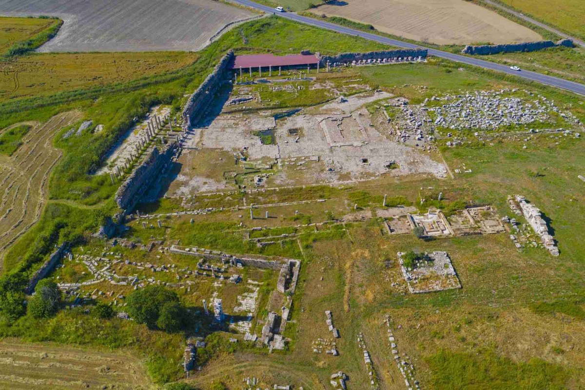 Aydın Magnesia Archeological Site photo 4