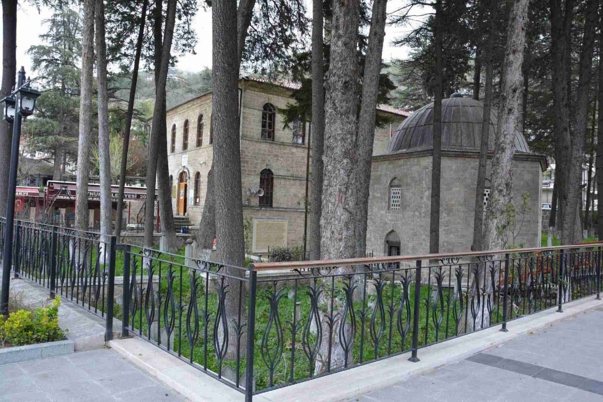Bolu Akşemseddin Tomb photo 2