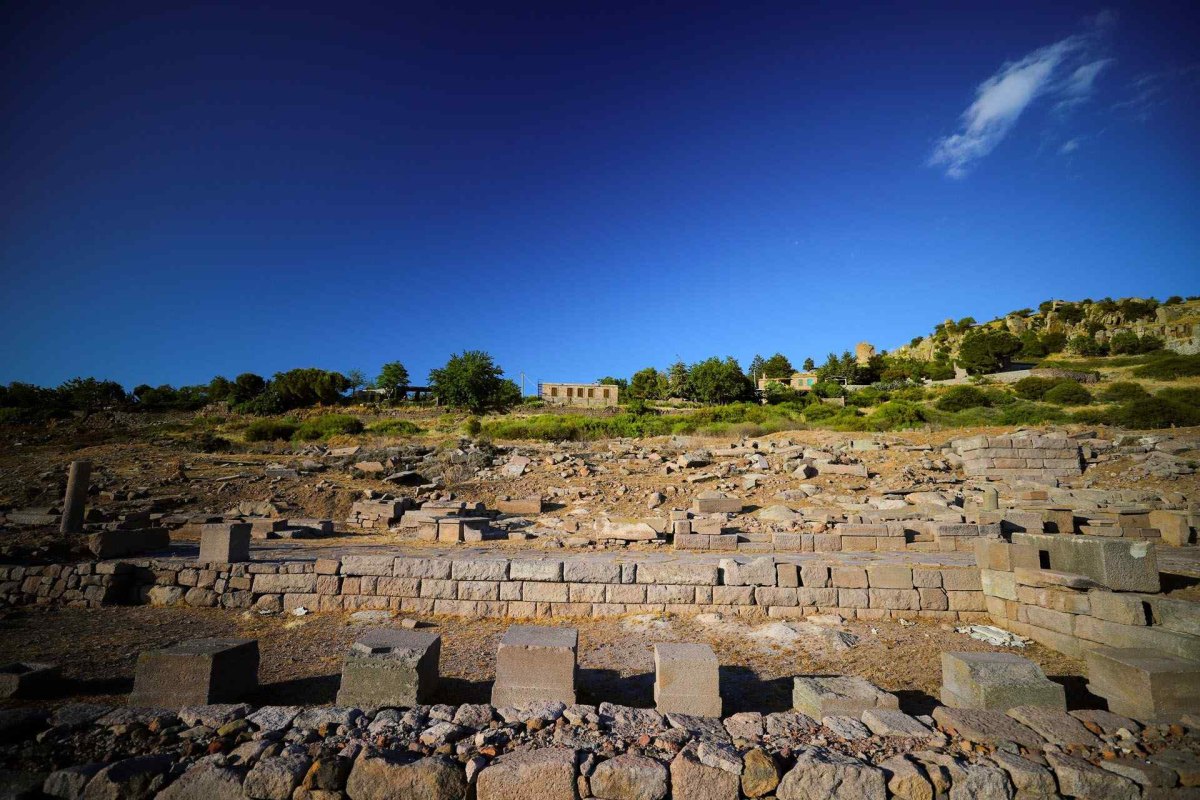 Çanakkale Assos Archaeological Site photo 3