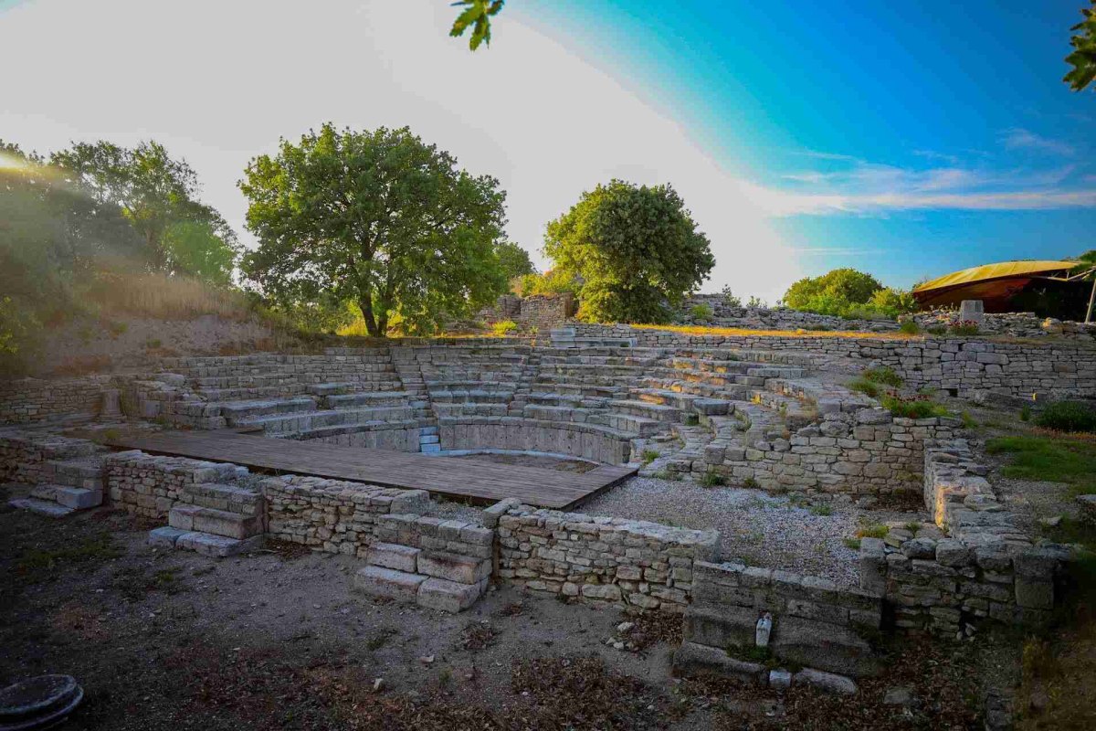 Çanakkale Archaeological Site of Troy photo 8