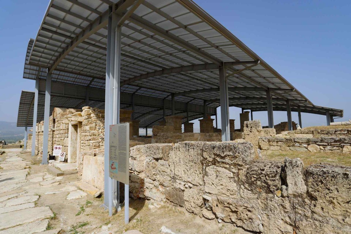 Denizli Laodikeia Archeological Site photo 4