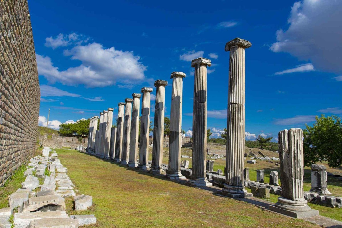 İzmir Bergama The Archaeological Site of Asklepion photo 3