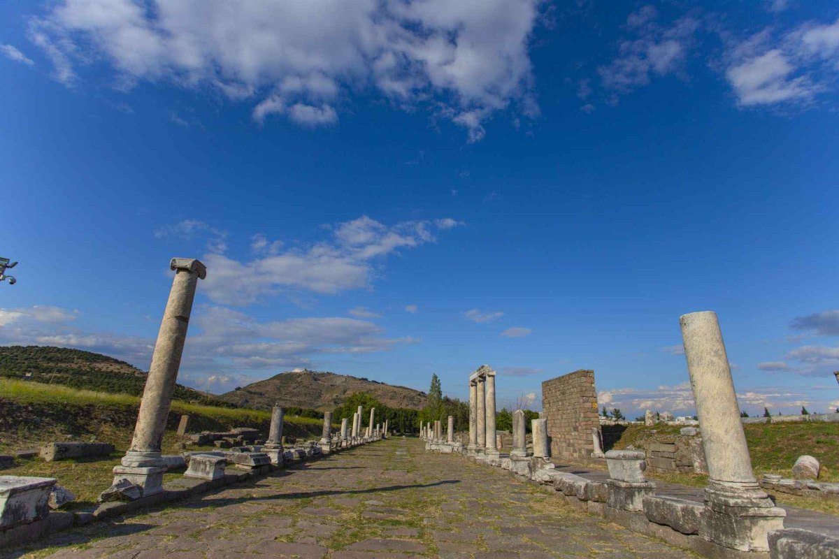İzmir Bergama The Archaeological Site of Asklepion photo 5
