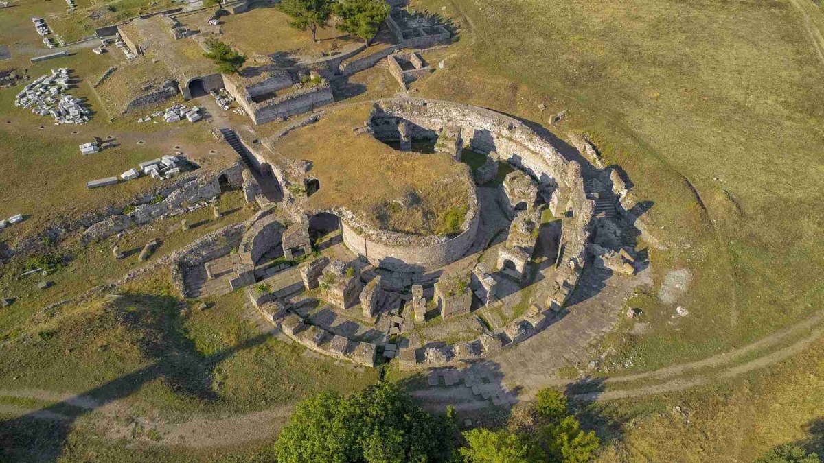 İzmir Bergama The Archaeological Site of Asklepion photo 8