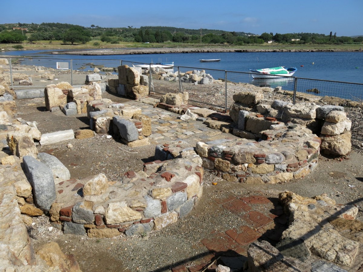 İzmir Teos Archaeological Site photo 6