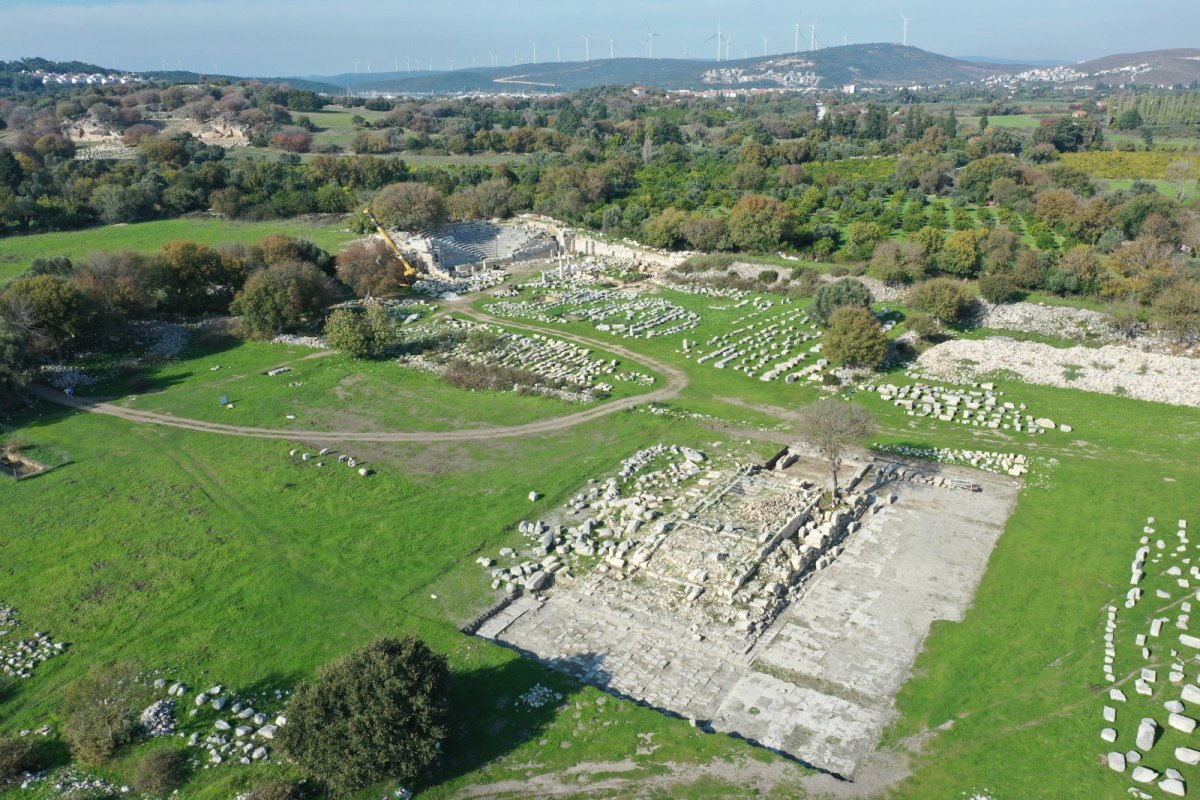 İzmir Teos Archaeological Site photo 7