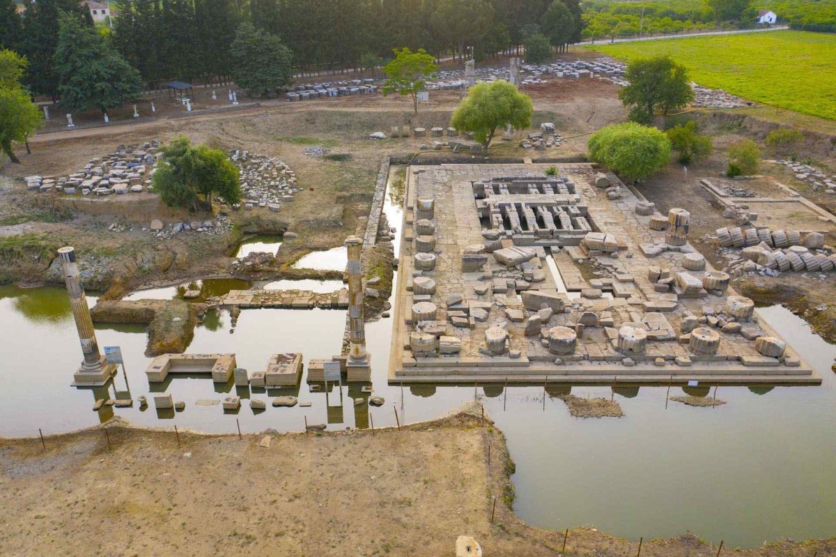İzmir Klaros Archaeological Site