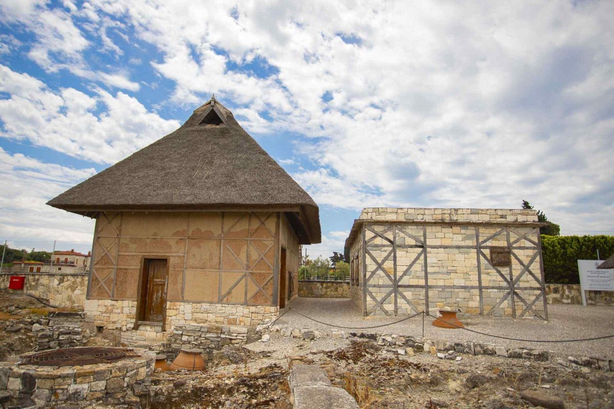 İzmir Klazomenai Archaeological Site photo 2
