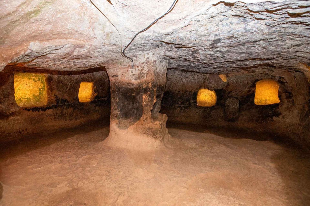 Nevşehir Özkonak Underground City photo 3