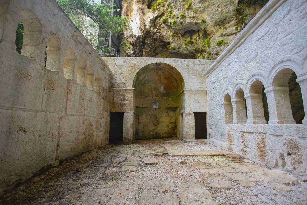 Mersin Cennet Cehennem  (Heaven and Hell) Caves photo 3