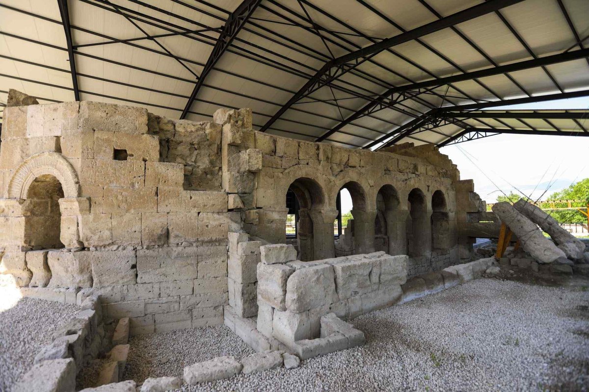 Niğde Andaval Archaeological Site