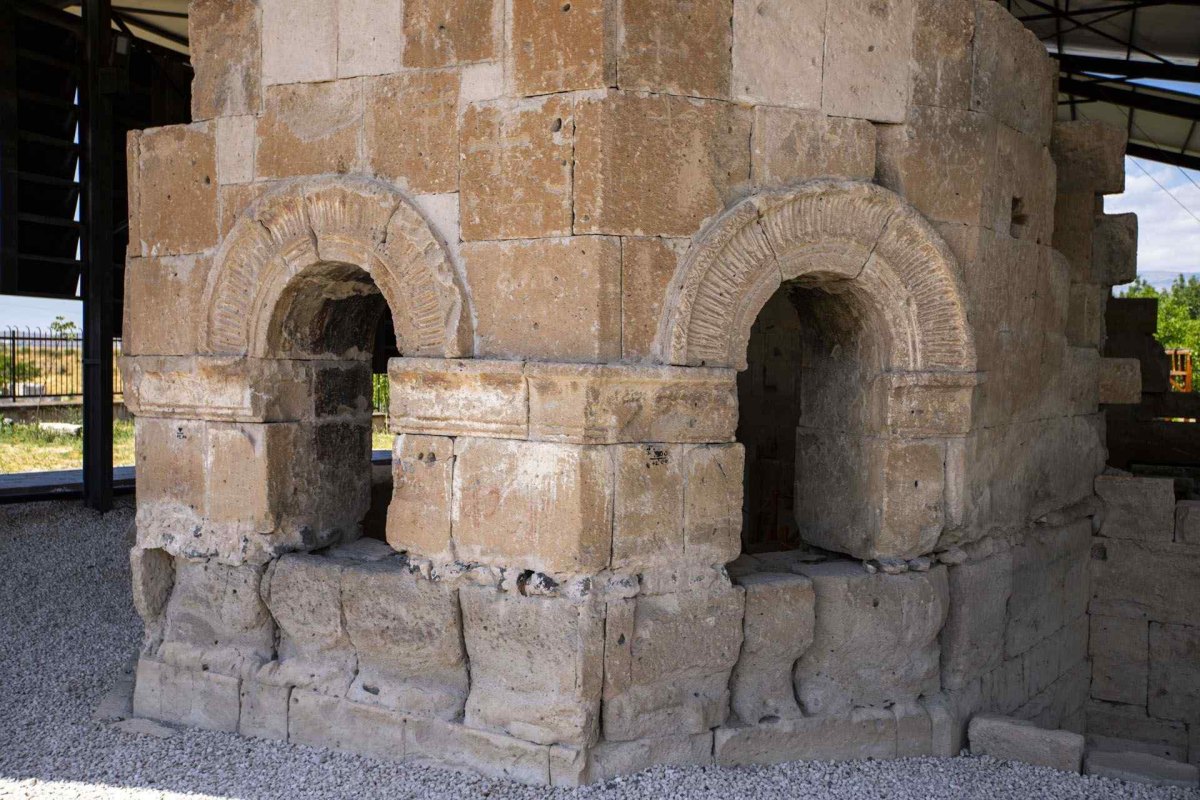 Niğde Andaval Archaeological Site photo 6