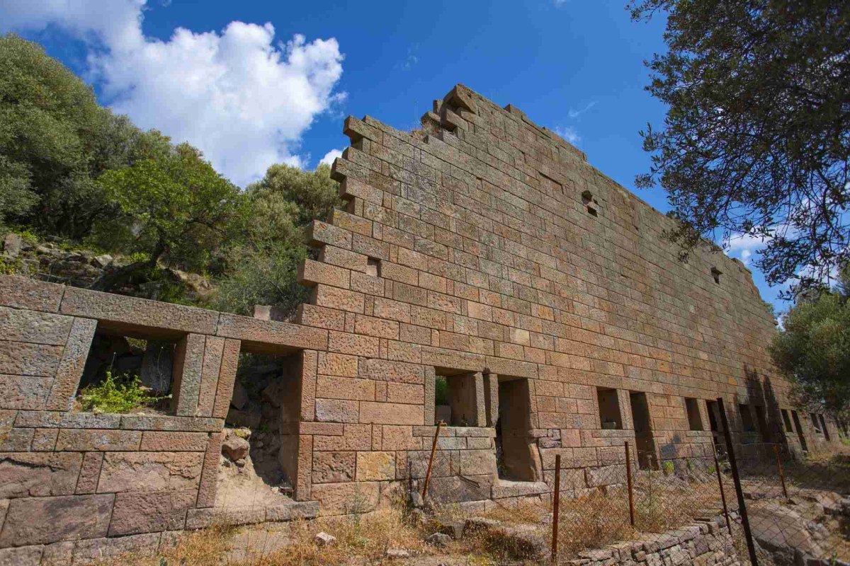 Manisa Aigai Archaelogical Site photo 8