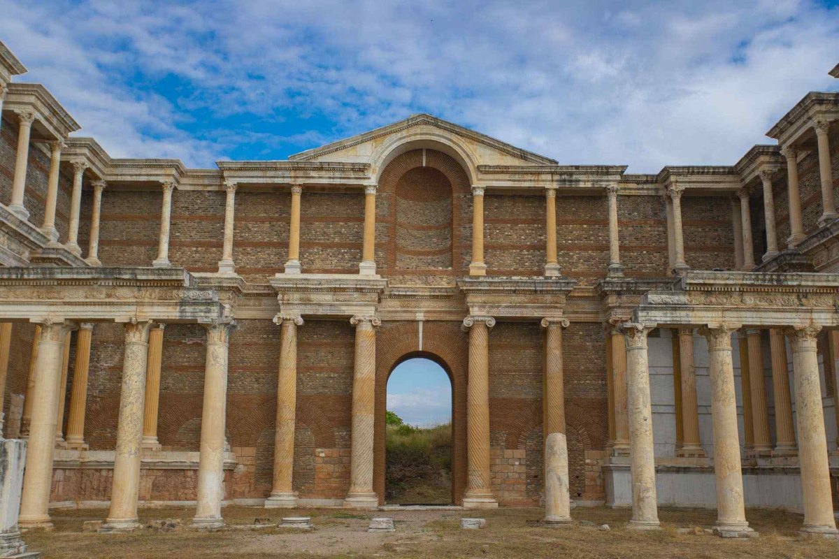 Manisa Sardes Archaeological Site photo 5