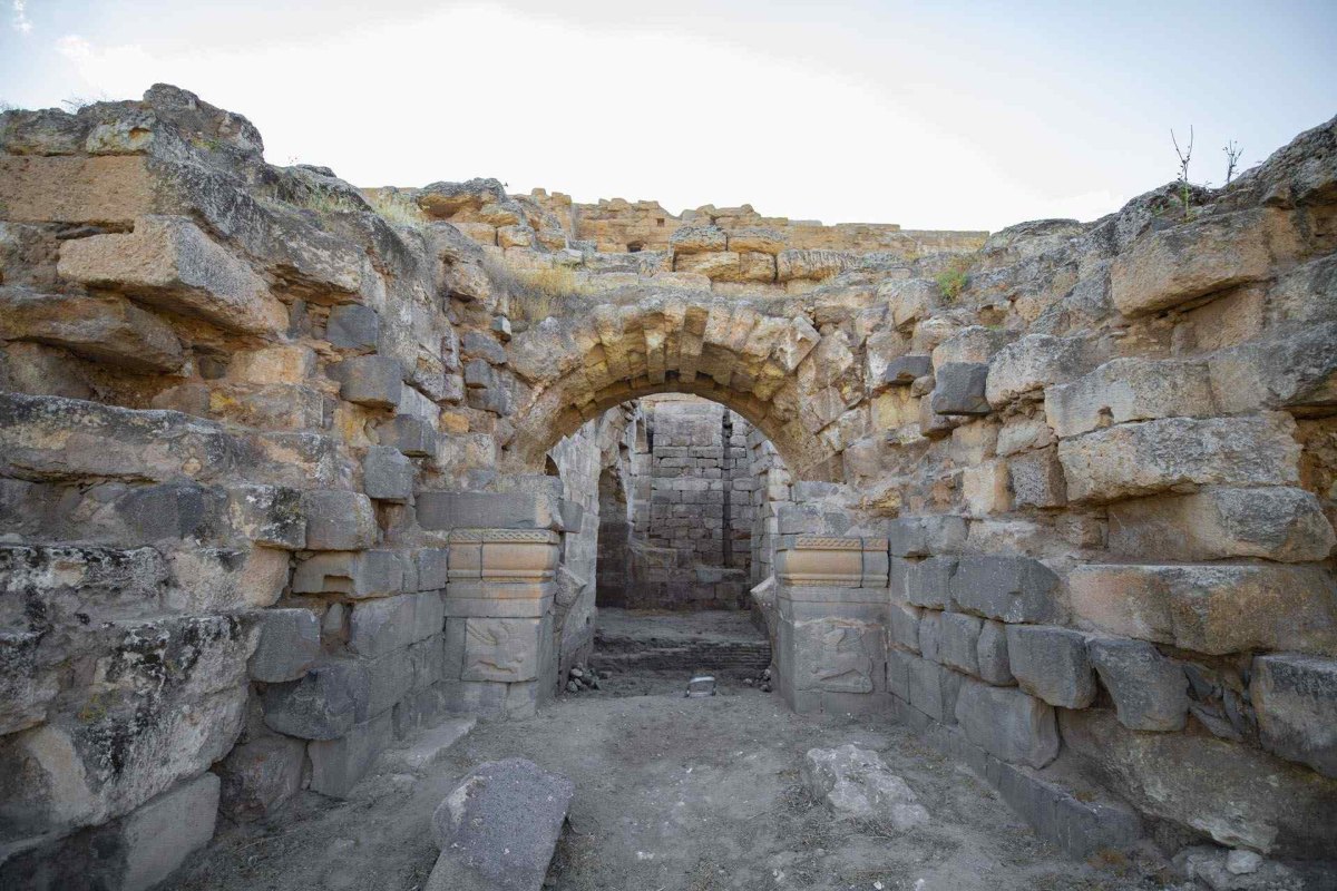 Şanlıurfa Harran Archaeological Site photo 5