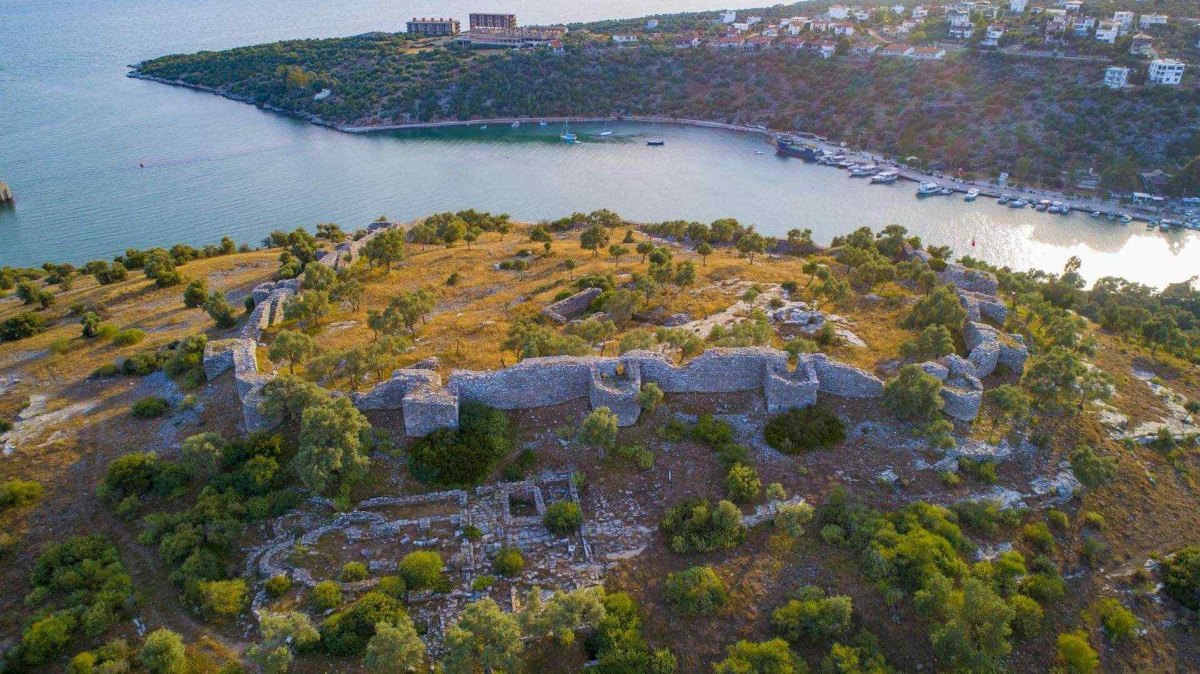 Muğla The Archaeological Site of Iassos photo 7