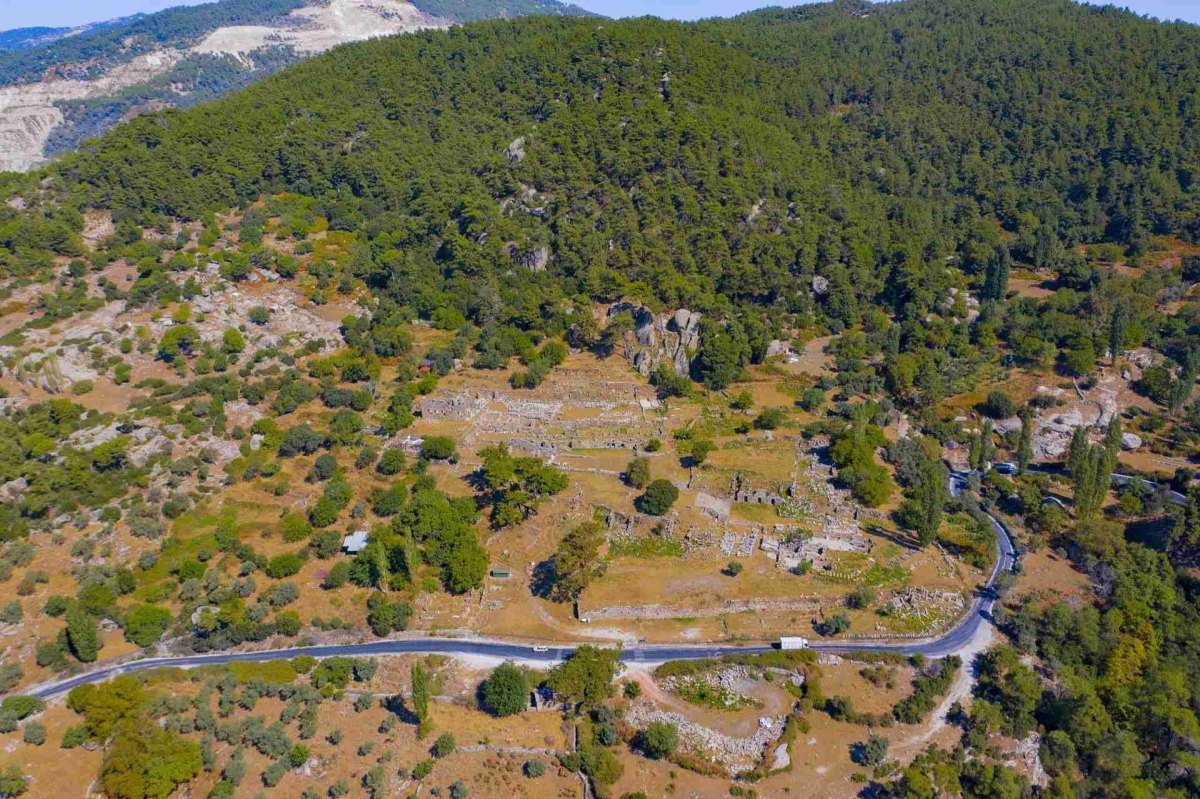 Muğla Labraunda Archaeological Site photo 8