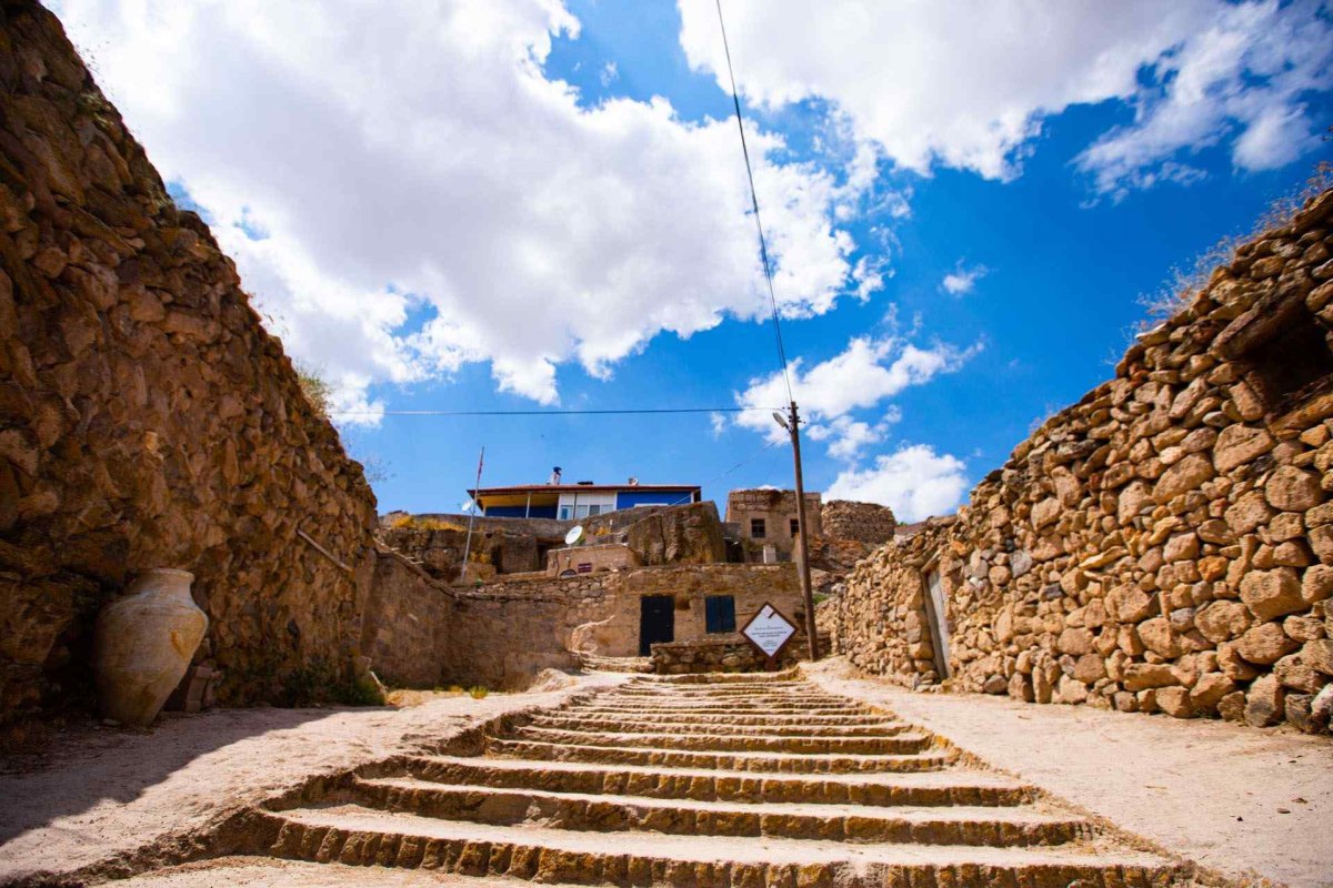 Aksaray Saint Marcuries Underground City
