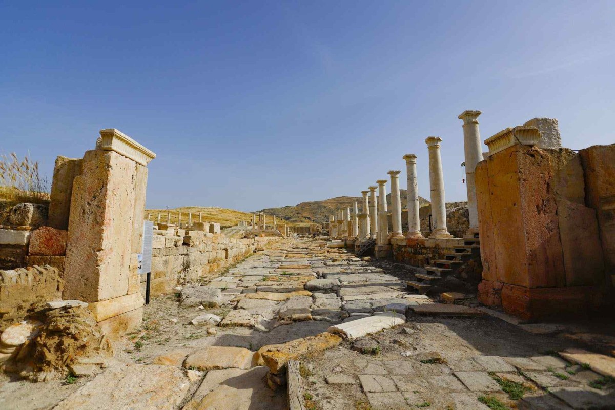 Denizli Tripolis Archaeological Site photo 6