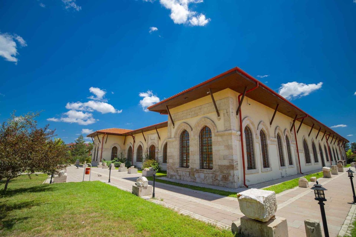 Sivas Archaeological Museum photo 8
