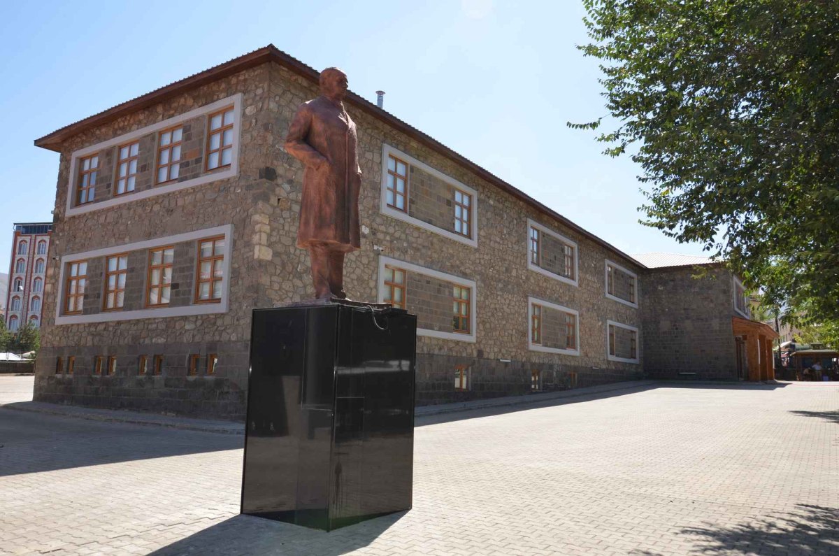 Muş Museum photo 3