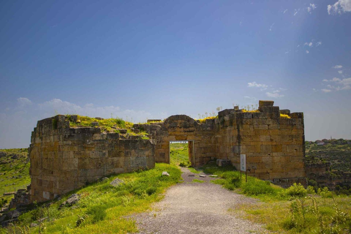 Uşak Blaundus Ancient City