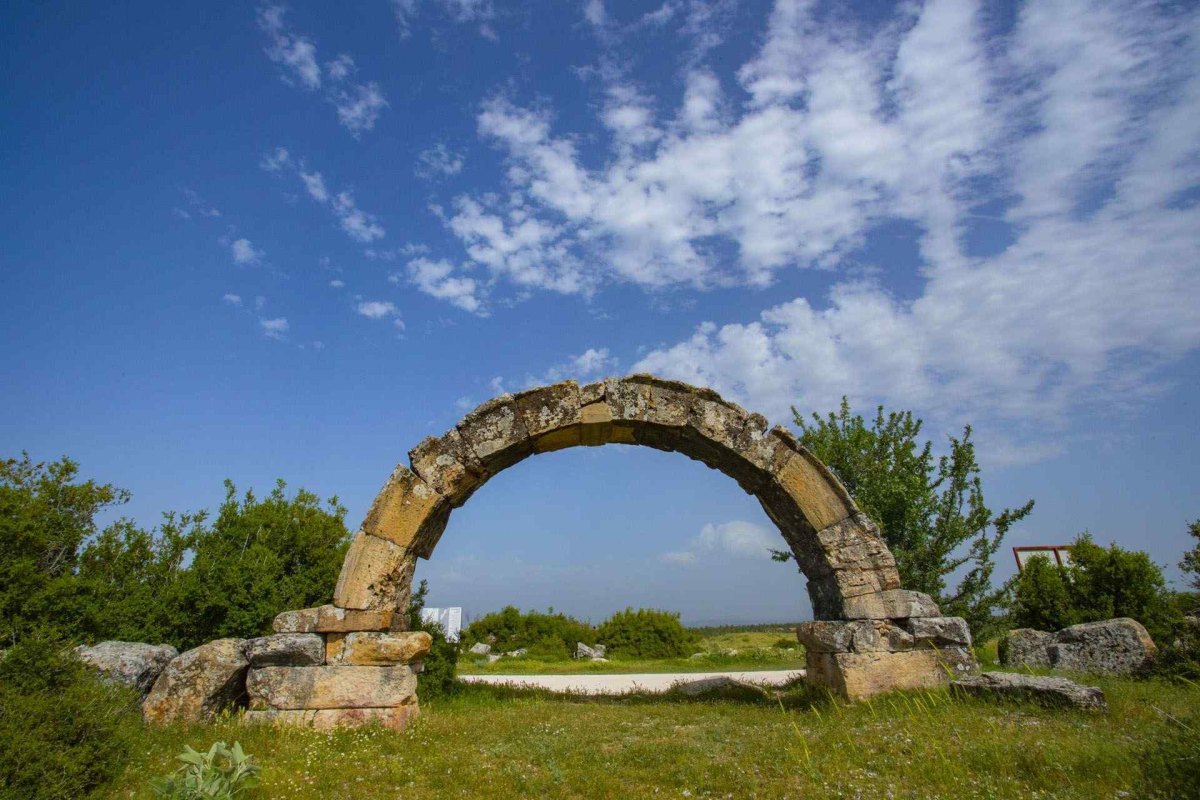 Uşak Blaundus Ancient City photo 8