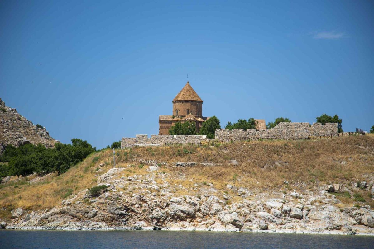 Van Akdamar Monument Museum photo 2
