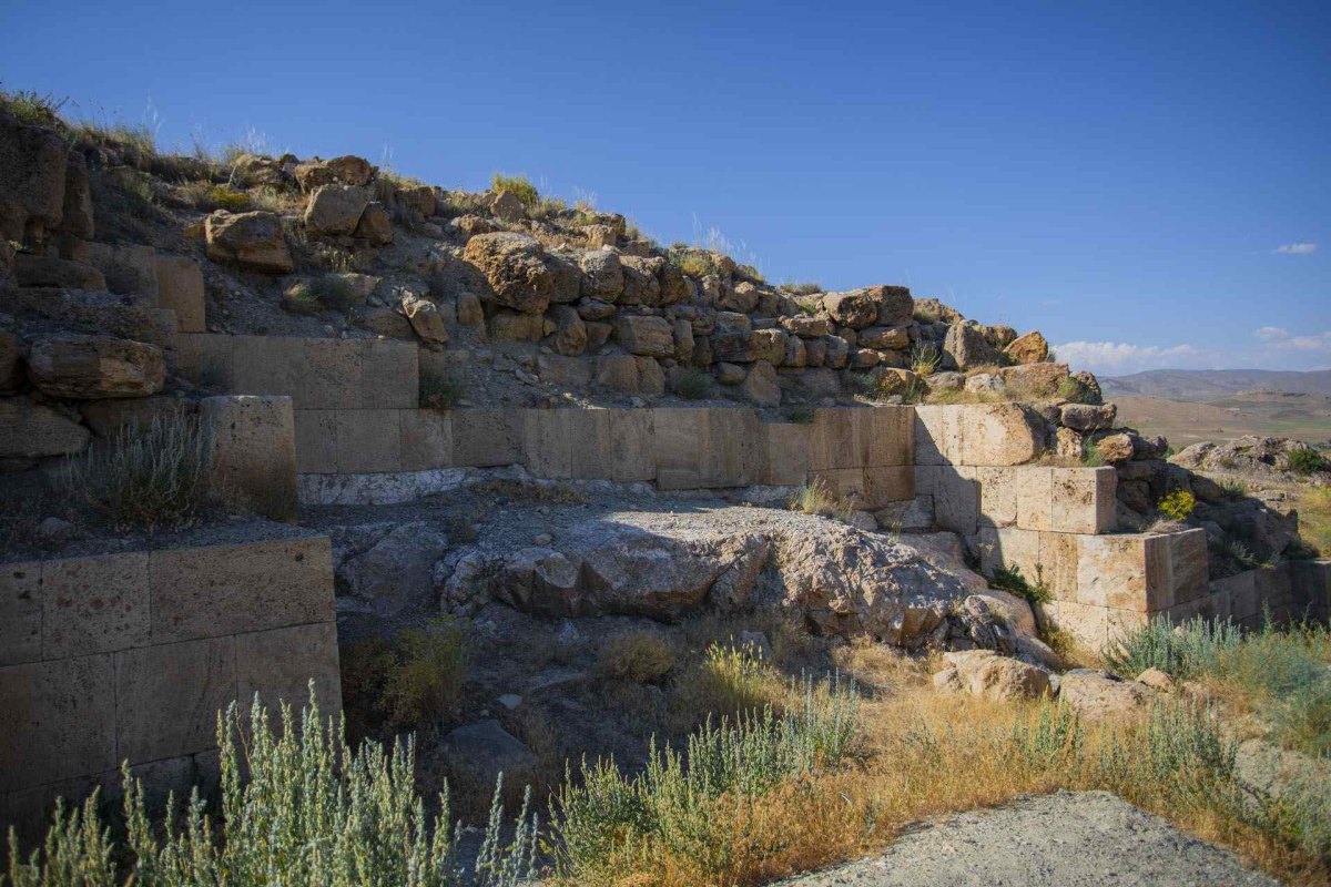 Van Çavuştepe Castle photo 3