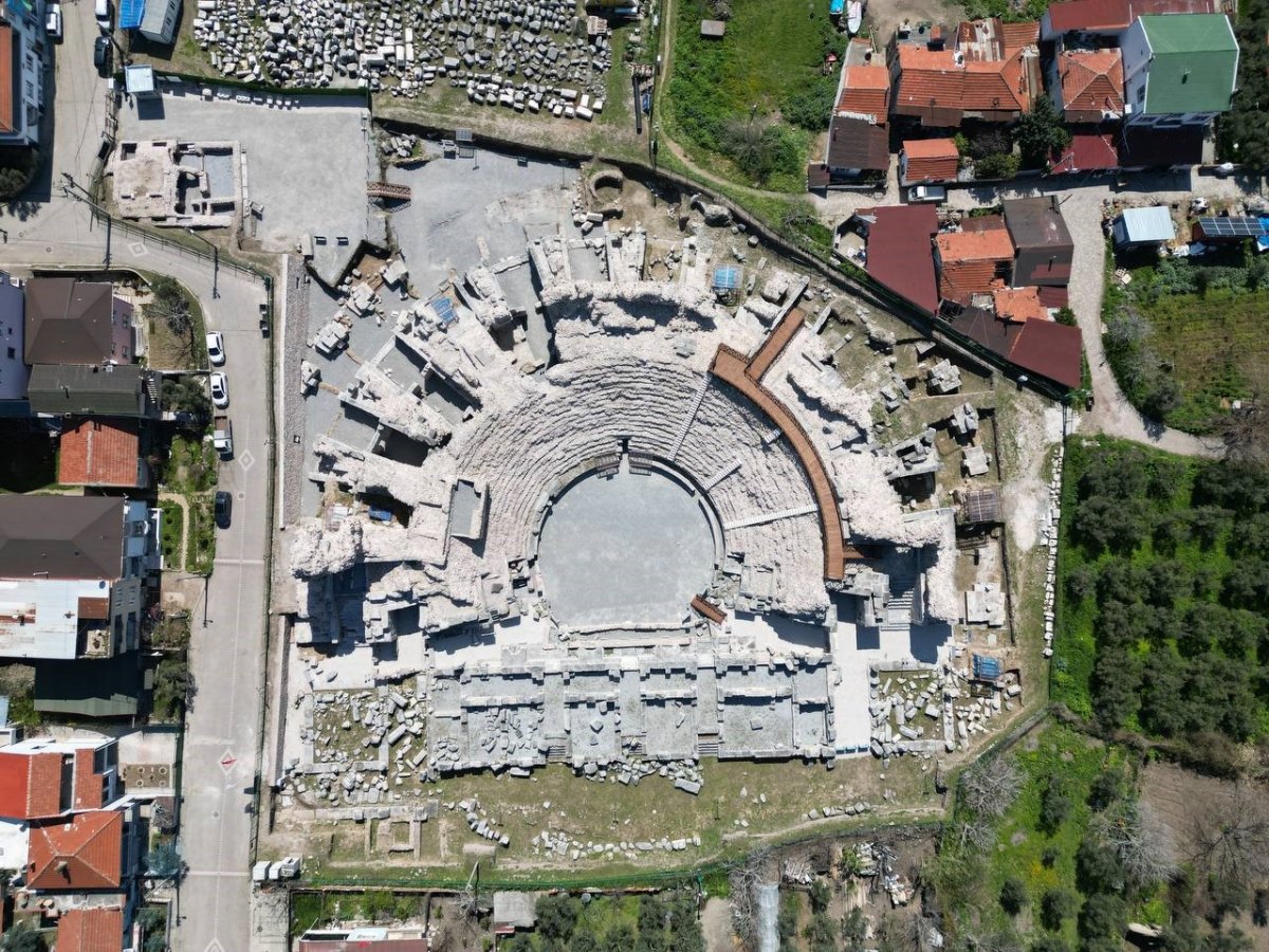 Bursa İznik Roma Tiyatrosu photo 5