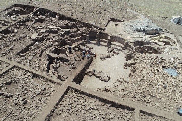 ŞANLIURFA Karahantepe Archaeological Site photo 2