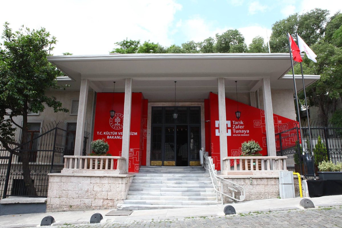 İSTANBUL Tarık Zafer Tunaya Cultural Center