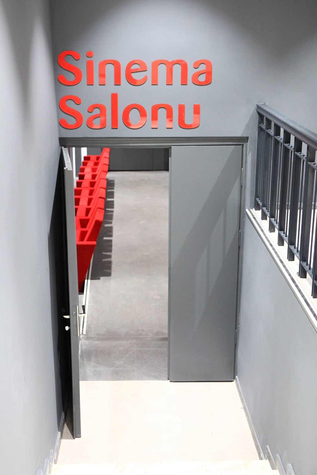 İSTANBUL Tarık Zafer Tunaya Cultural Center photo 4