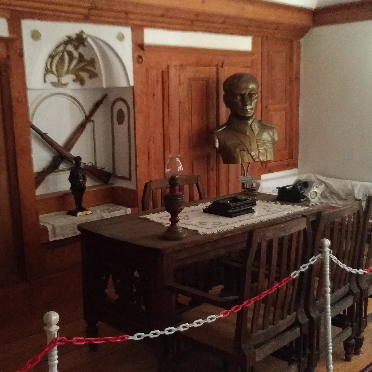 Suhut Ataturk Evi photo 3