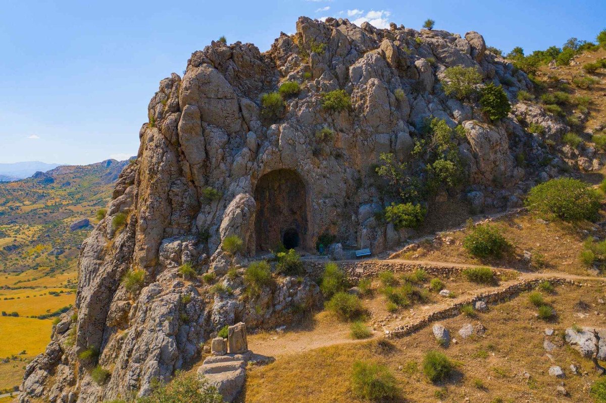 Adıyaman Arsameia Archaeological Site