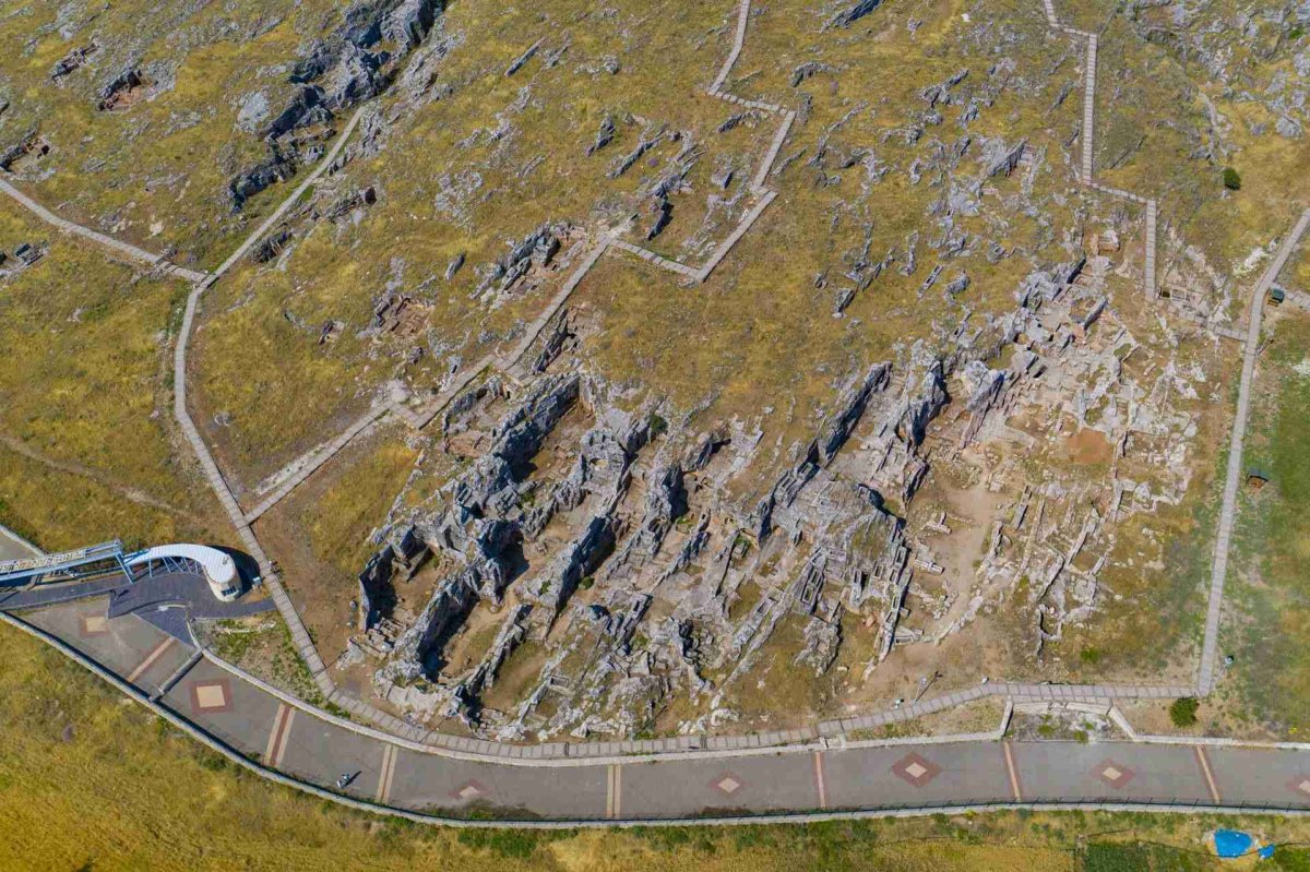 Adıyaman The Archaeological Site of Pirin (Perre) photo 4