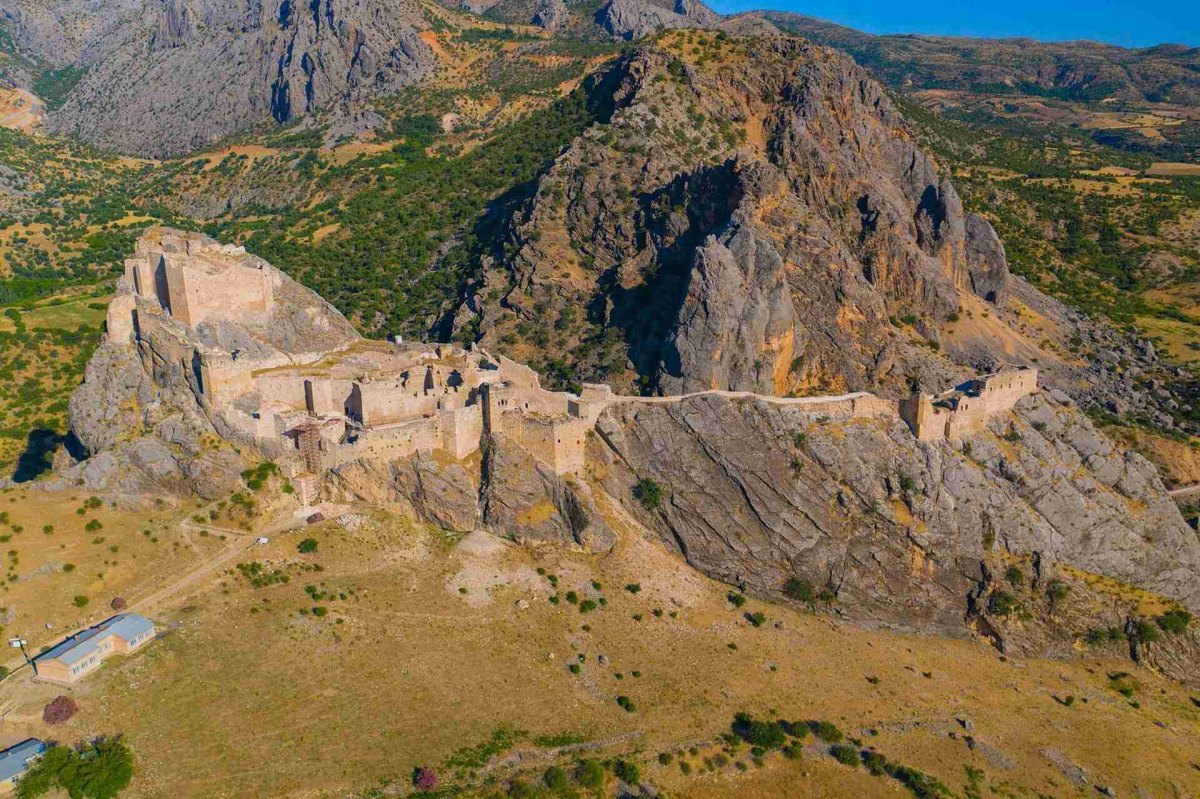 Adıyaman Old Kahta Castle