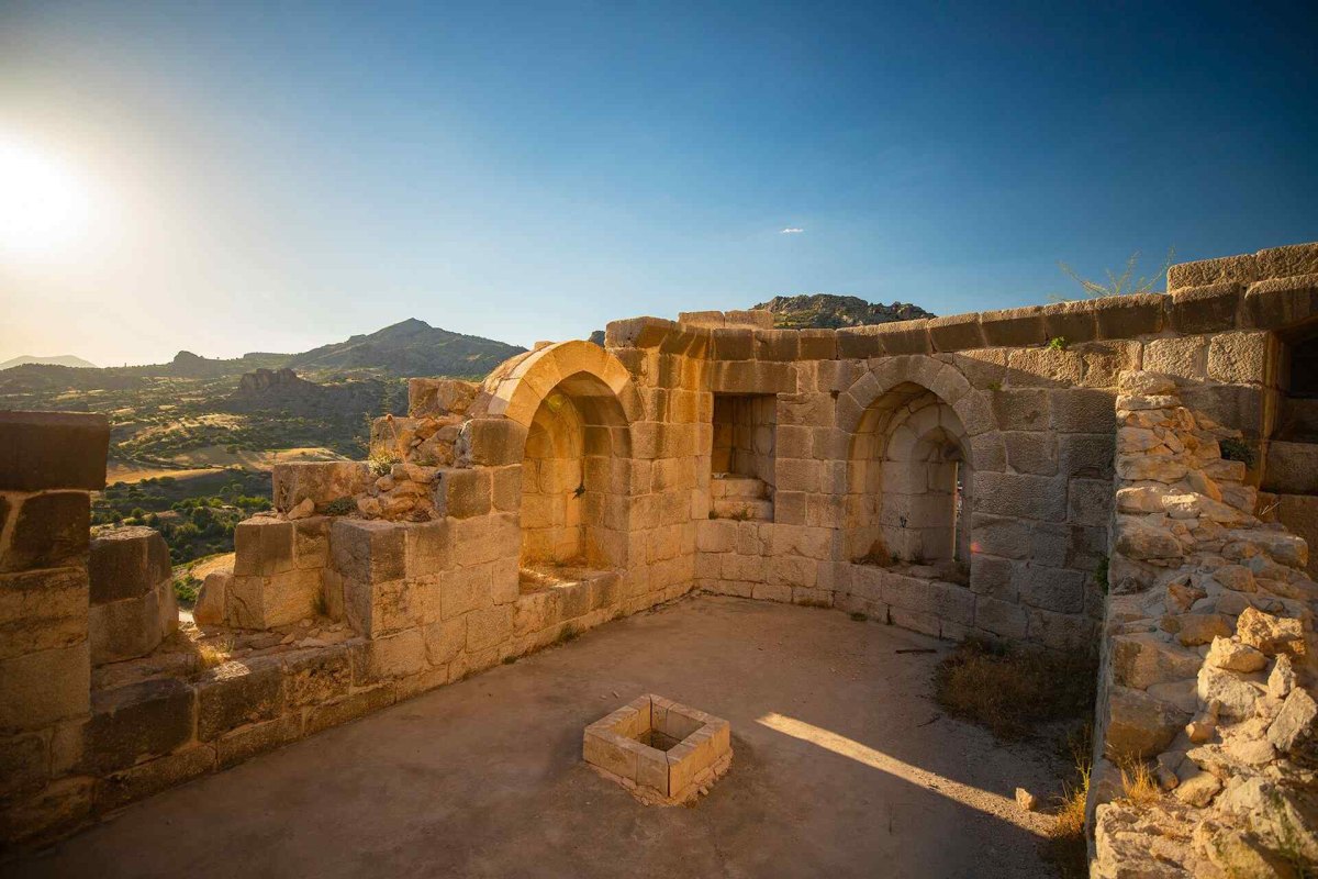 Adıyaman Old Kahta Castle photo 6